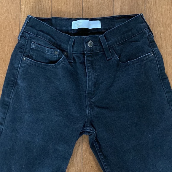 Signature Gold by Levi Strauss Slim Black Jeans - 28x30 - Picture 2 of 8